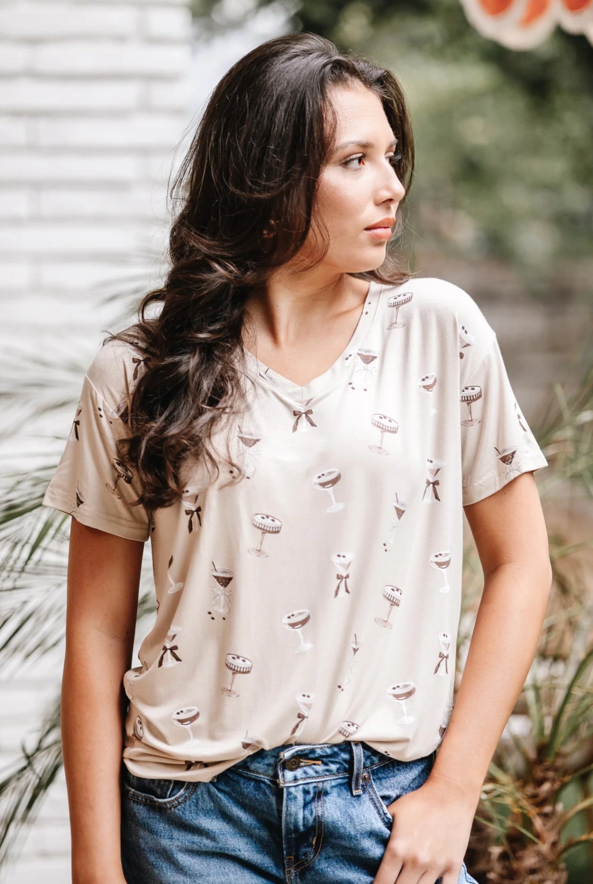 women-s-relaxed-fit-v-neck-in-espresso-martini